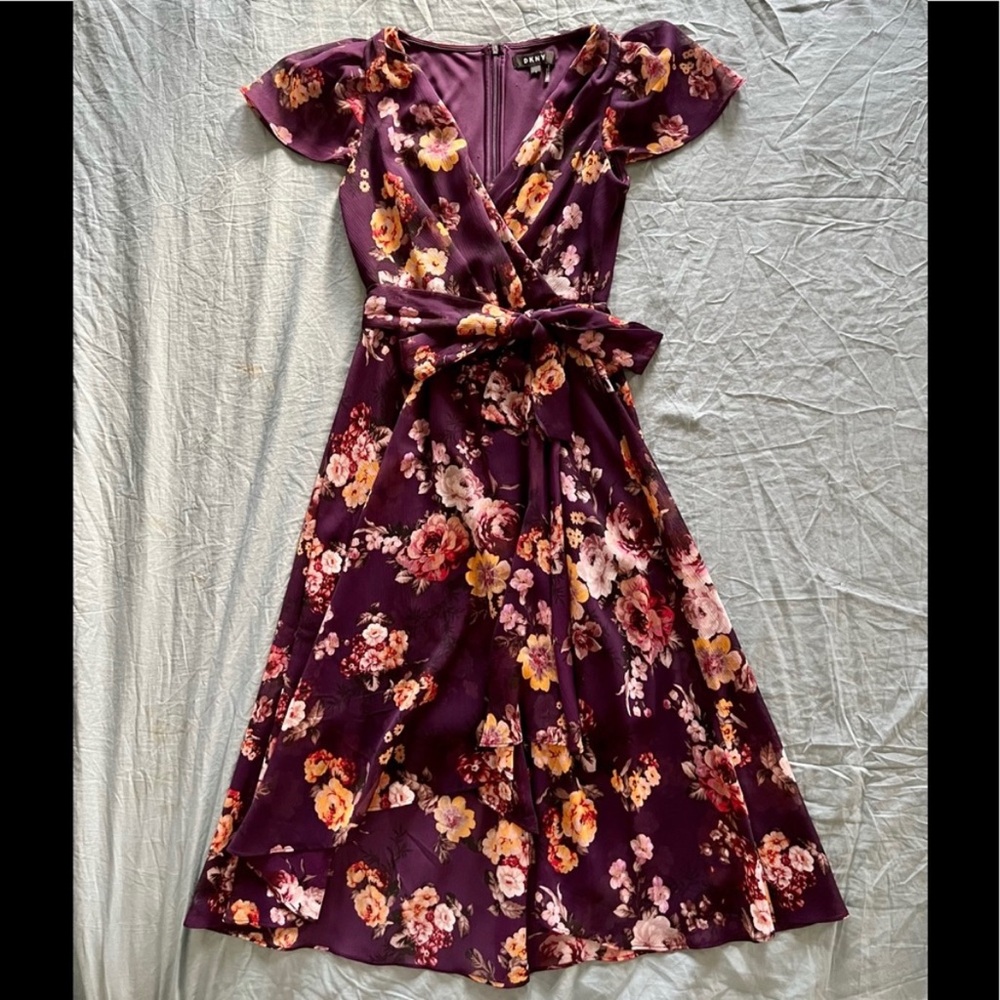 Floral Midi Dress with Wrap V-Neck and Flutter Sleeves